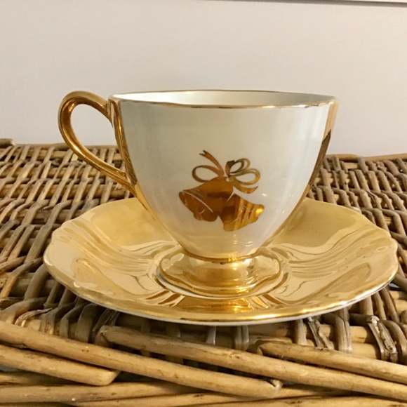 Royal Wilton bone China cup and saucer set - Picture 2 of 6
